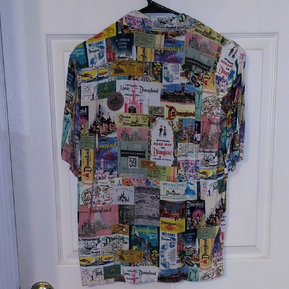 Disney Vintage Print Men's Shirt - Picture 3 of 3